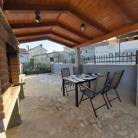 Guest house Kuca Za Odmor Lazaric