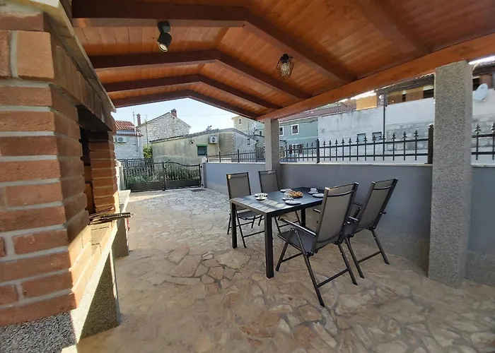 Guest house Kuca Za Odmor Lazaric